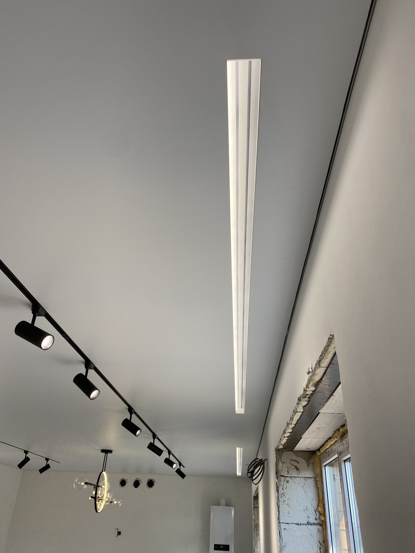 Натяжной потолок с теневым примыканием фото 102