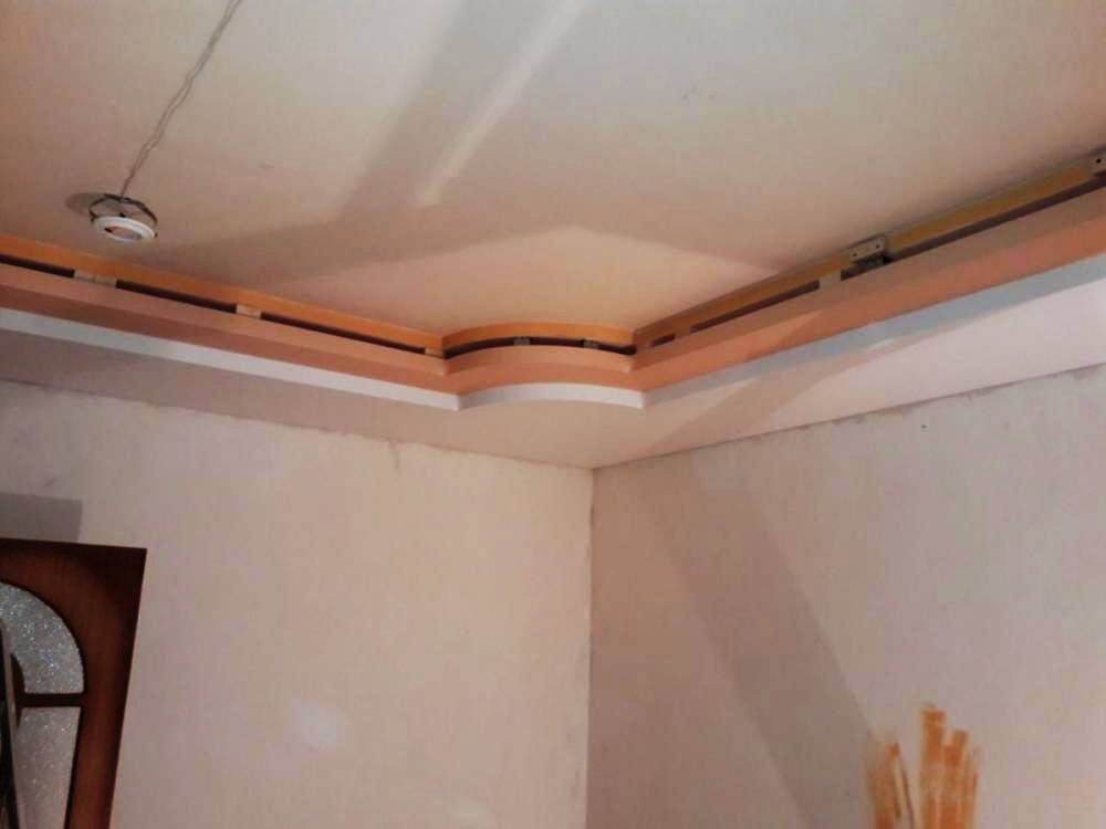 Трёхуровневый натяжной потолок в Лисках 8 фото 